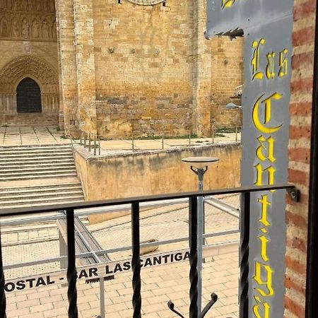 Villalcázar de Sirga Las Cantigas מראה חיצוני תמונה